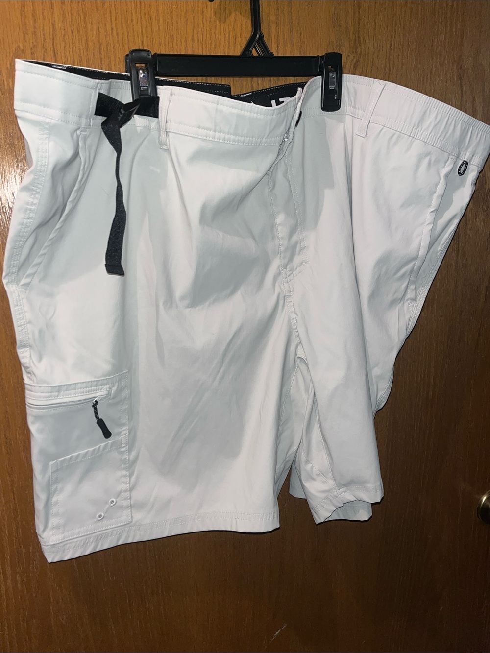 Realtree White Men's Cargo Shorts with Black Drawstring